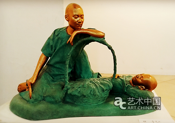 “喬遷的故鄉(xiāng)”雕塑繪畫作品展亮相北航藝術(shù)館