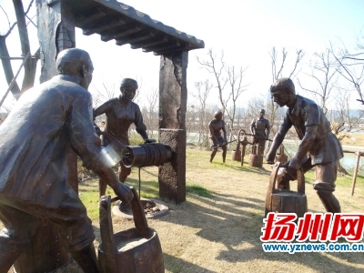 來中央公園體驗(yàn)西域風(fēng)情 蒙古包劉細(xì)君雕塑等亮相